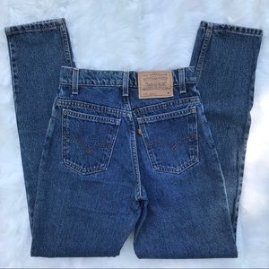 Vintage 950 Levi’s Mom Jeans